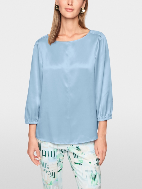 Vrouwelijke blouse van zuivere zijde