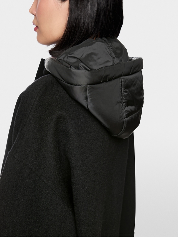 Veste en laine à capuche