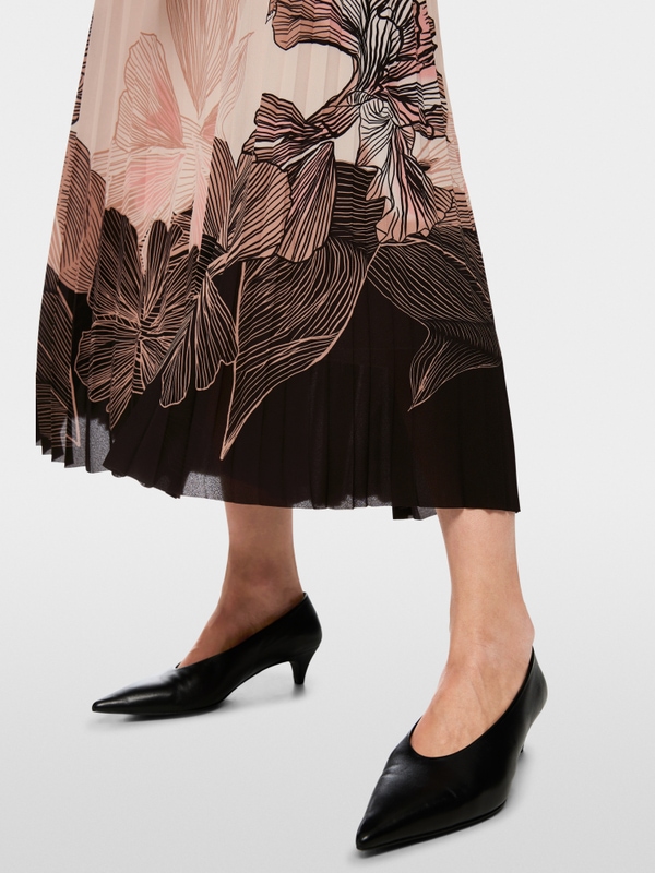 Pleated midi dress with floral print