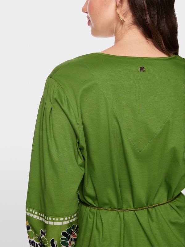 Dress with flowers print