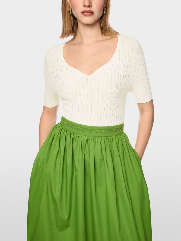 Short-sleeved viscose stretch sweater