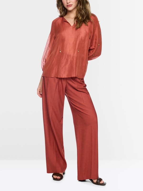 Blouse in linen-silk blend