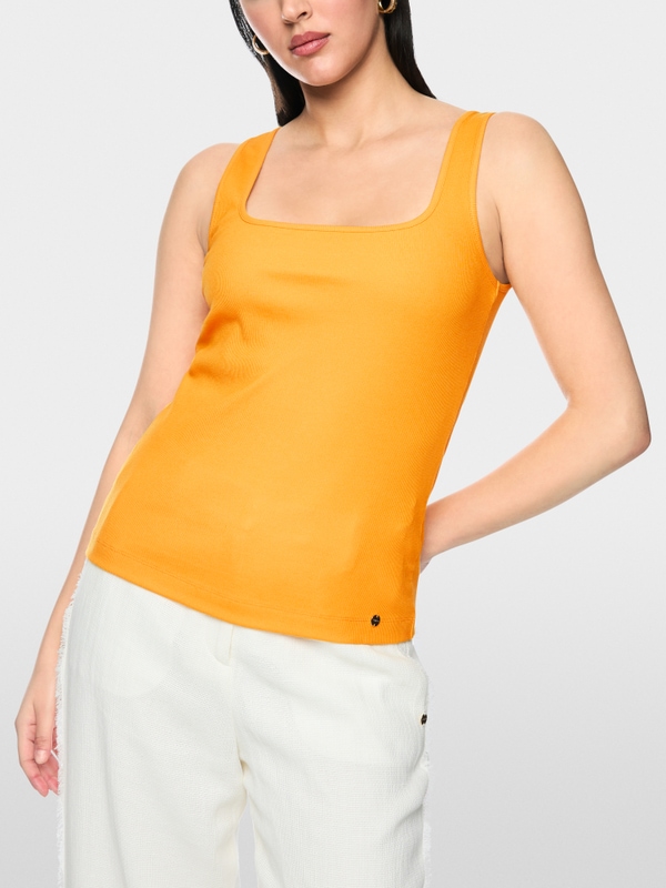 Ribbed top made from modal stretch