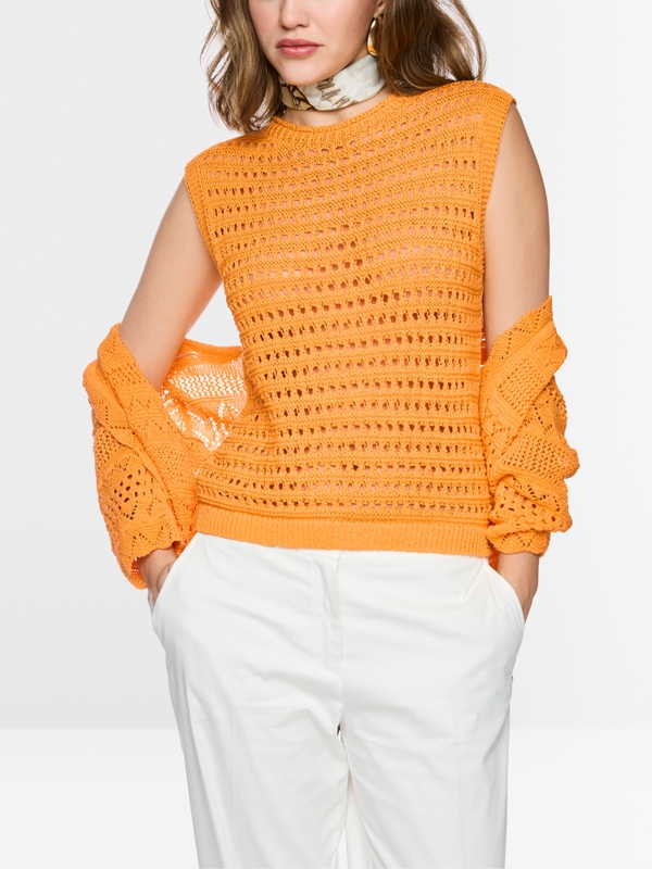 ‘Rethink Together’ organic cotton top