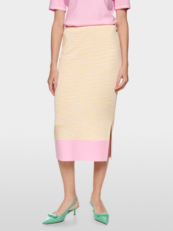 ‘Knitted in Germany’ calf-length skirt