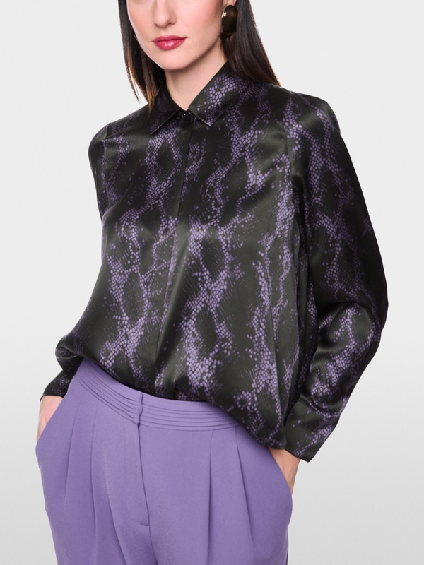 Blouse en soie à imprimé serpent