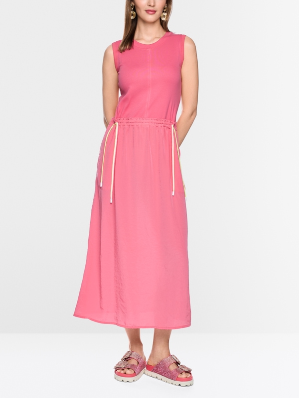 Sleeveless midi dress with drawstring