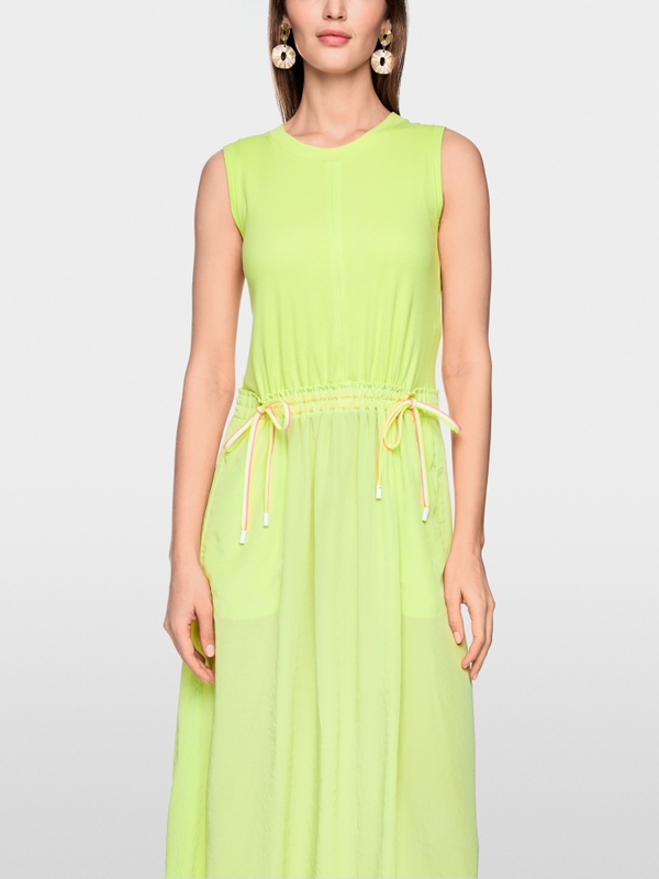 Sleeveless midi dress with drawstring
