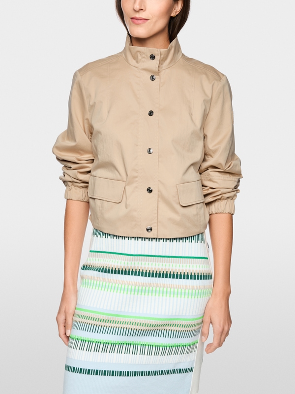 Short cotton jacket with mesh lining