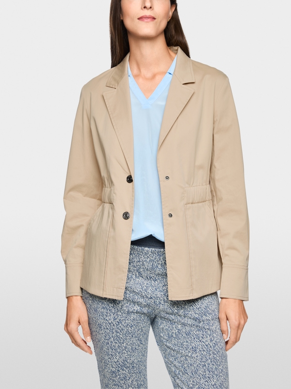 Lightweight blazer with elastic waist