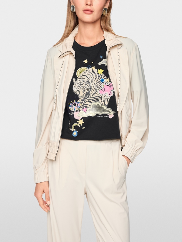 T-shirt avec applications