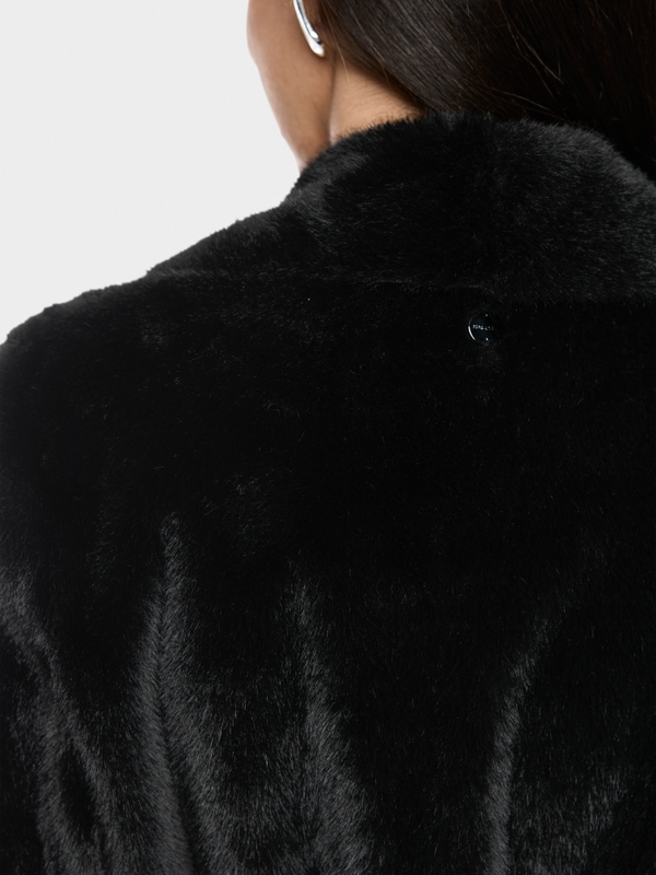 Manteau luxueux en fausse fourrure