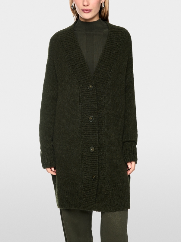 ‘Knitted in Germany’ chunky-knit coat