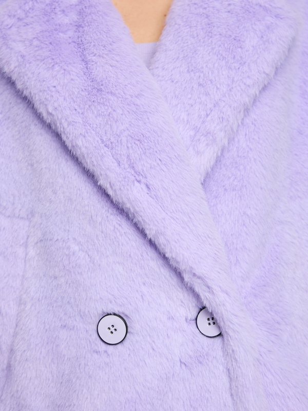 Short faux fur outdoor coat