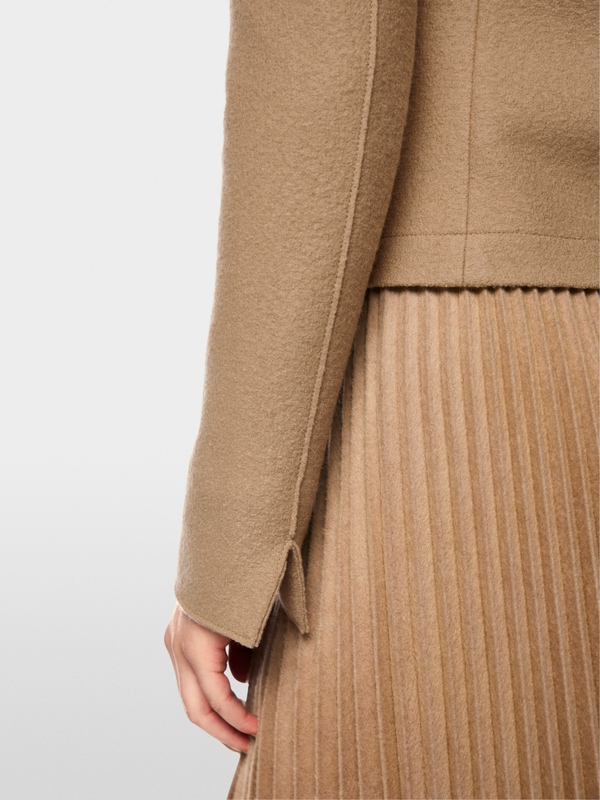 ‘Knitted in Germany’ short wool jacket