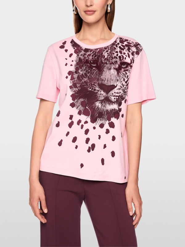 T-shirt with leopard print