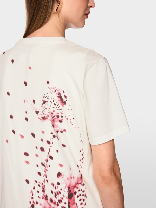 T-shirt with leopard print on the back