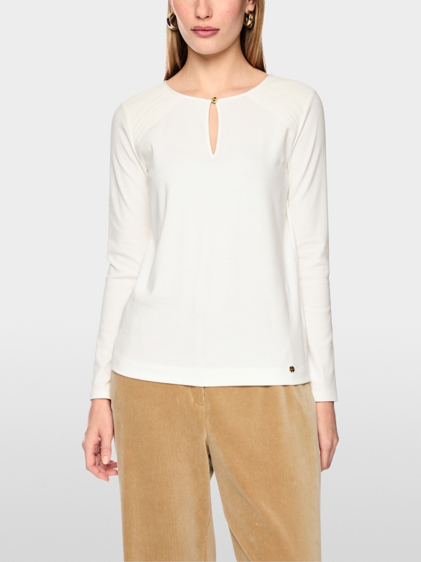 Shirt with silk piping