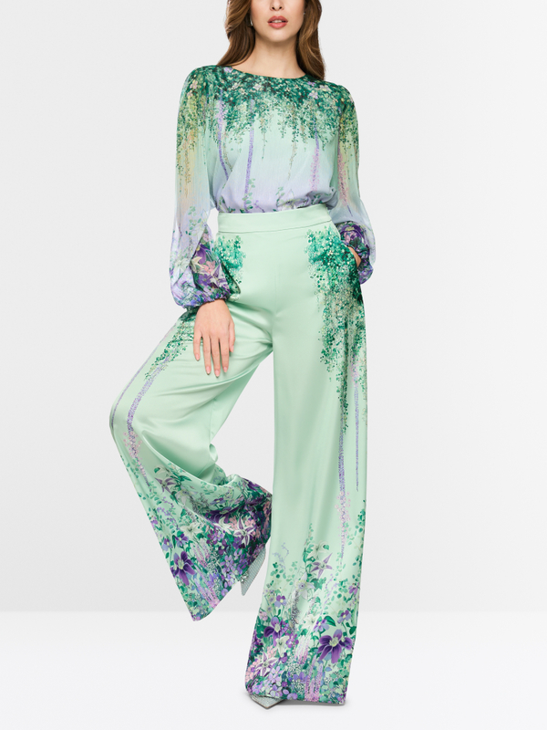 Tunic blouse with elasticated cuffs