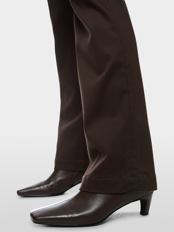 FARO feminine fit trousers