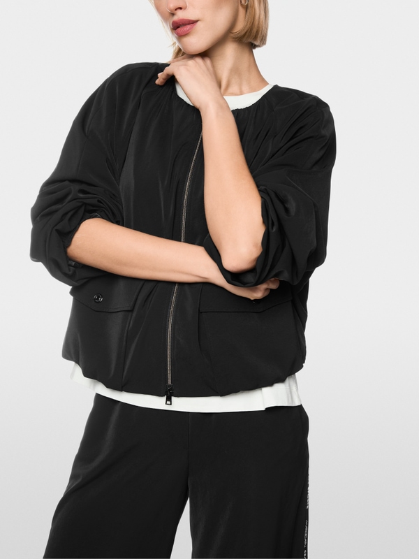 Blouson féminin avec fronces