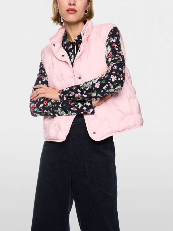 Reversible teddy gilet with quilting