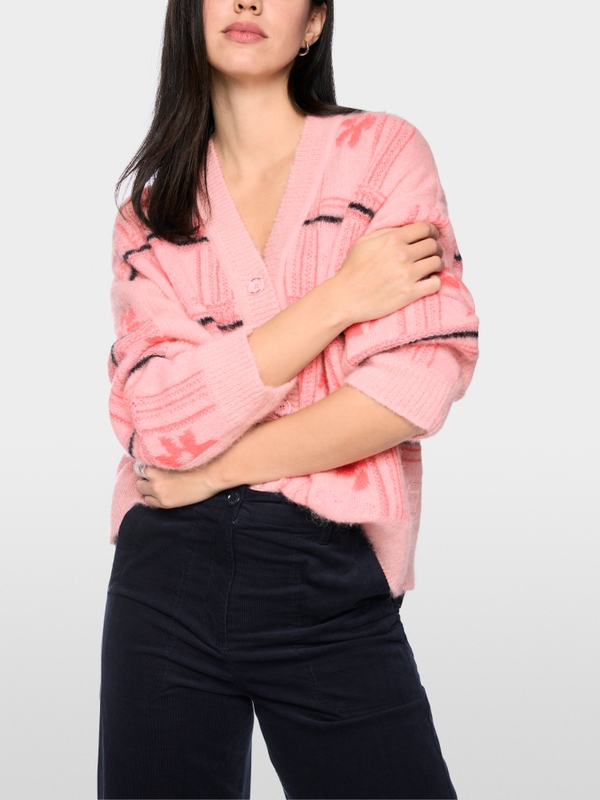 Cardigan tricoté en Allemagne