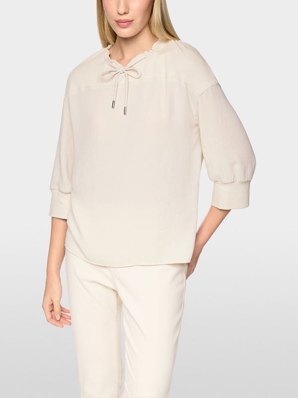 Loose-fit blouse shirt