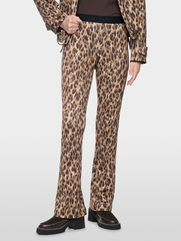 FREDERICA trousers in a feminine fit