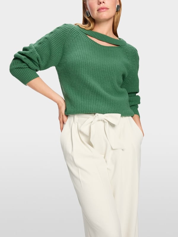 Pull découpé Knitted in Germany