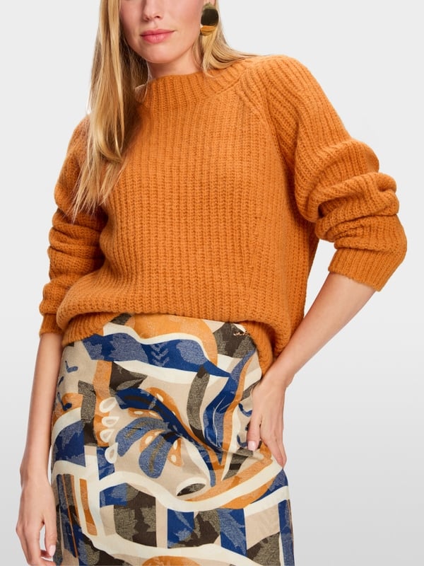 Pull Knitted in Germany