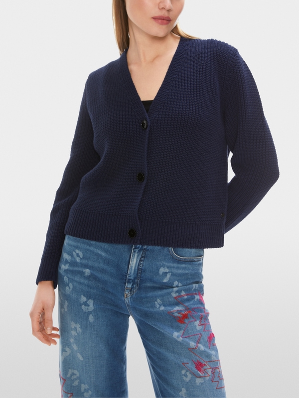Ribbed cardigan knitted in Germany