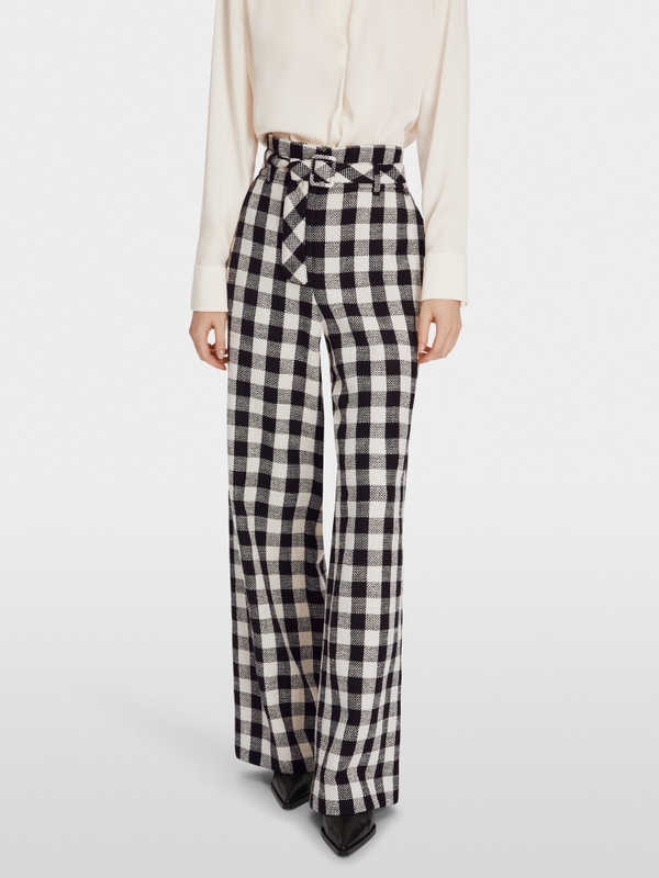 Model WEIDA - paperbag broek