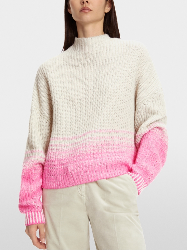 Oversized-Pullover Knitted in Germany