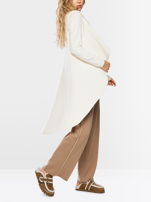 Lockeres Cape Knitted in Germany