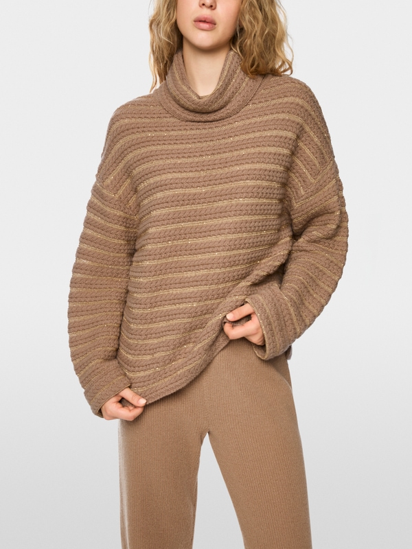 Rollkragenpullover Knitted in Germany