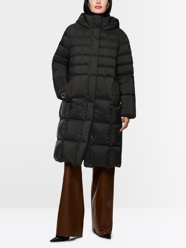 Quilted down coat with hood