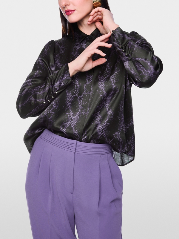 Blouse en soie à imprimé serpent