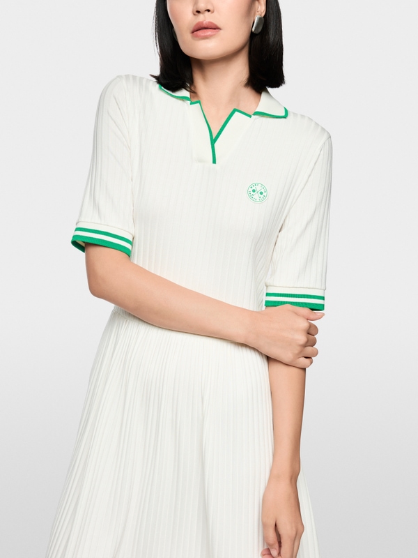 Dress made from stretch viscose