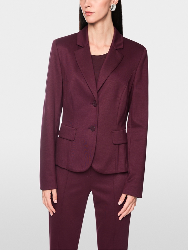 Fitted stretch blazer with lapels