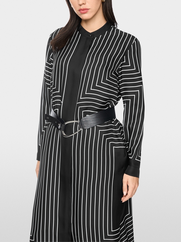Midi dress with graphic pattern