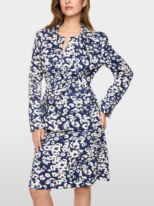 Fitted blazer with print