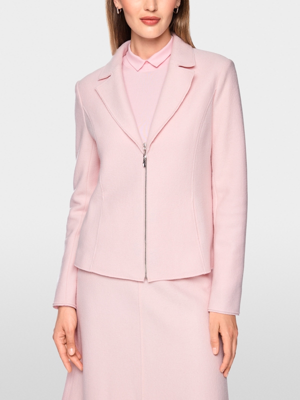 ‘Knitted in Germany’ fitted blazer