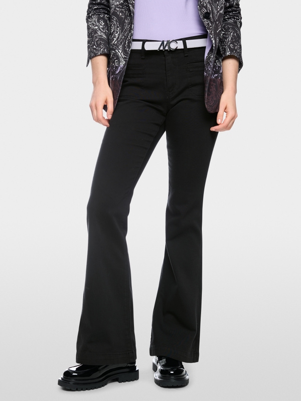 FRENDA jeans in a feminine fit