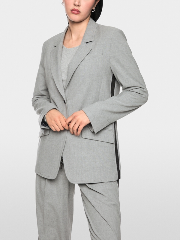 Blazer with patterned lining