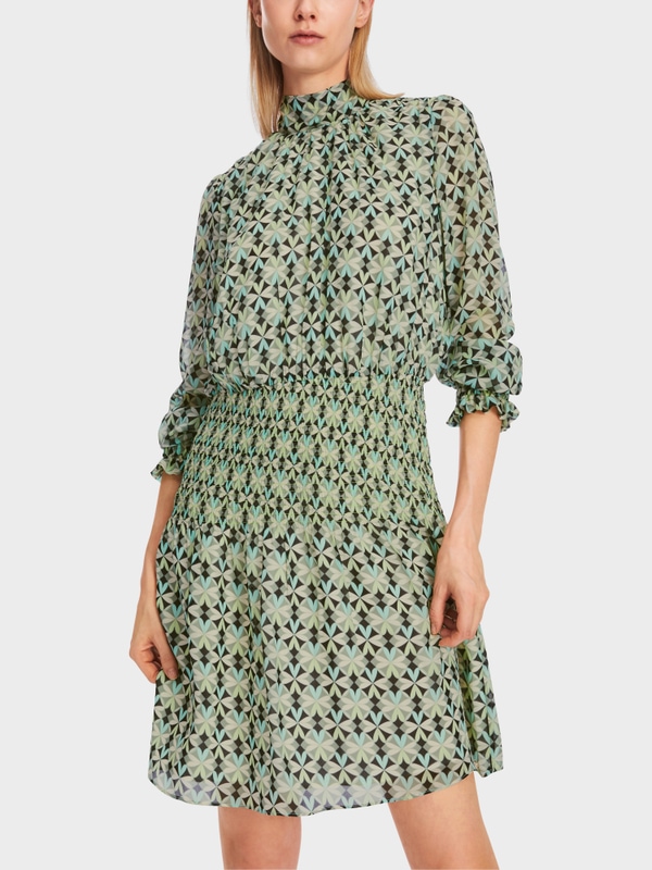 Robe avec empiècements élastiques