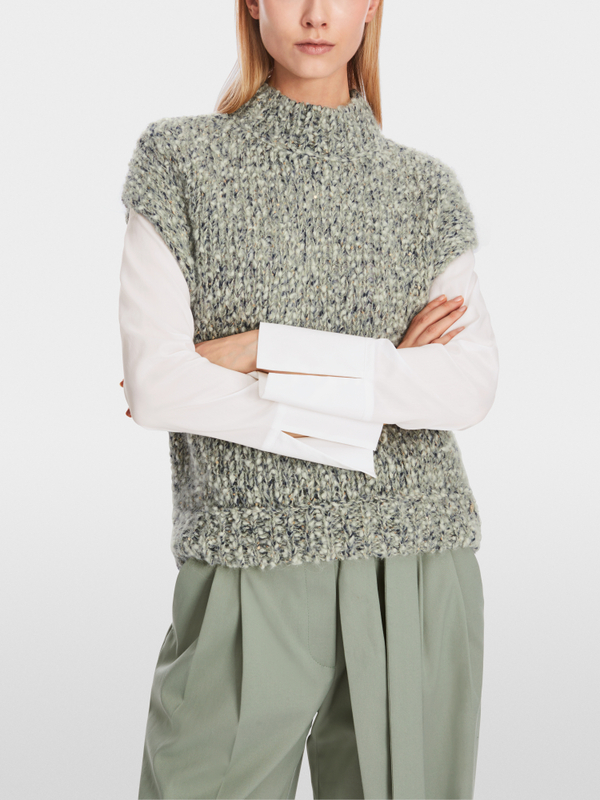 Sleeveless sweater - knitted in Germany