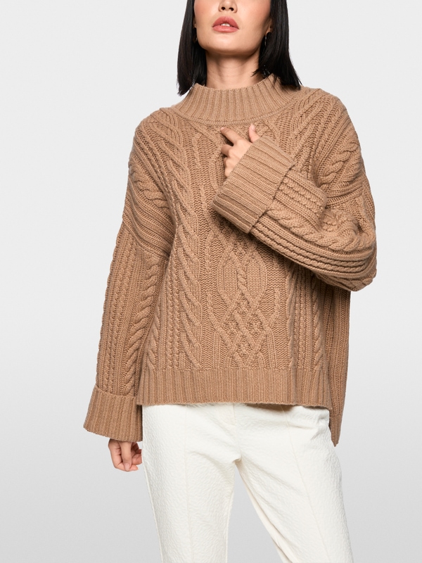 Kabeltrui Knitted in Germany