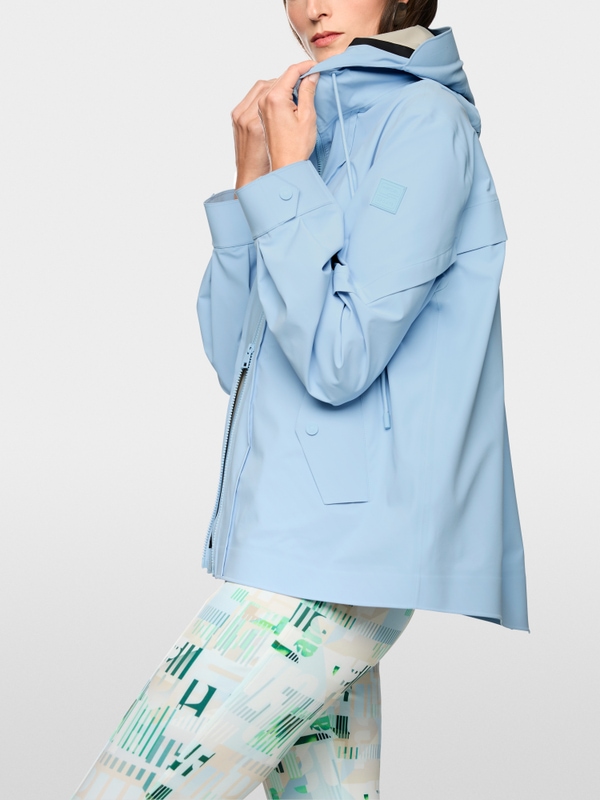 Lightweight outdoor jacket with hood