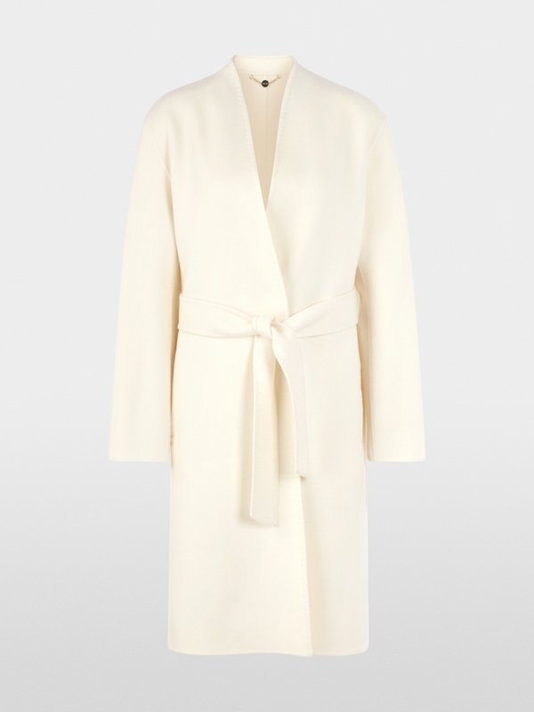 Elegant coat made of pure wool